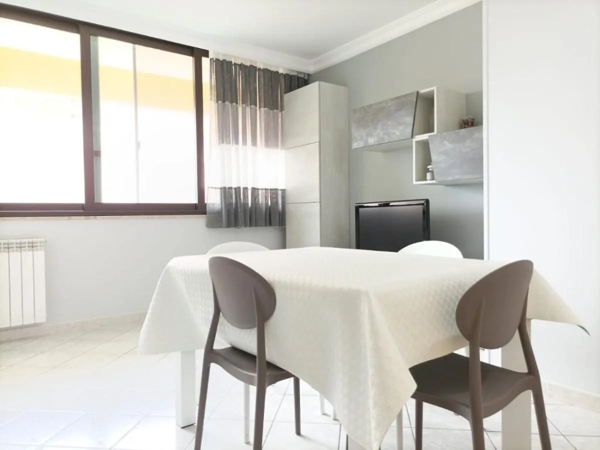 Semplice Bnb Amoroso ゲストハウス トラーパニ